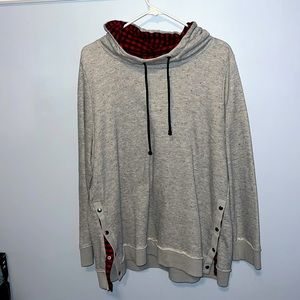 Women’s grey/buffalo plaid pullover hoodie with adjustable waist